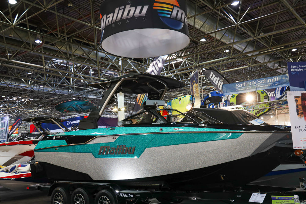 Катер Malibu M 240